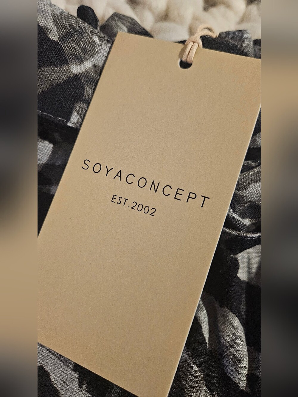 NWT Linen Shorts by SoyaConcepts - Picture 4 of 9
